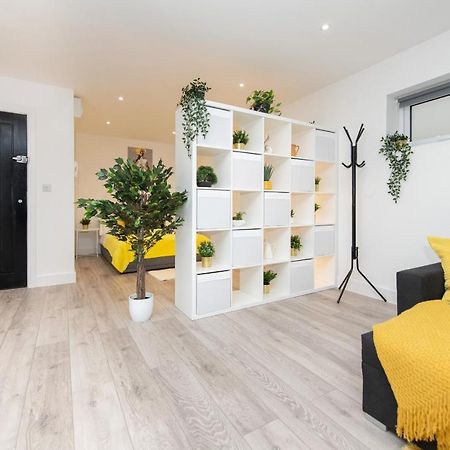 Hermes Apartment - The Messenger Of Town Southampton Exteriér fotografie