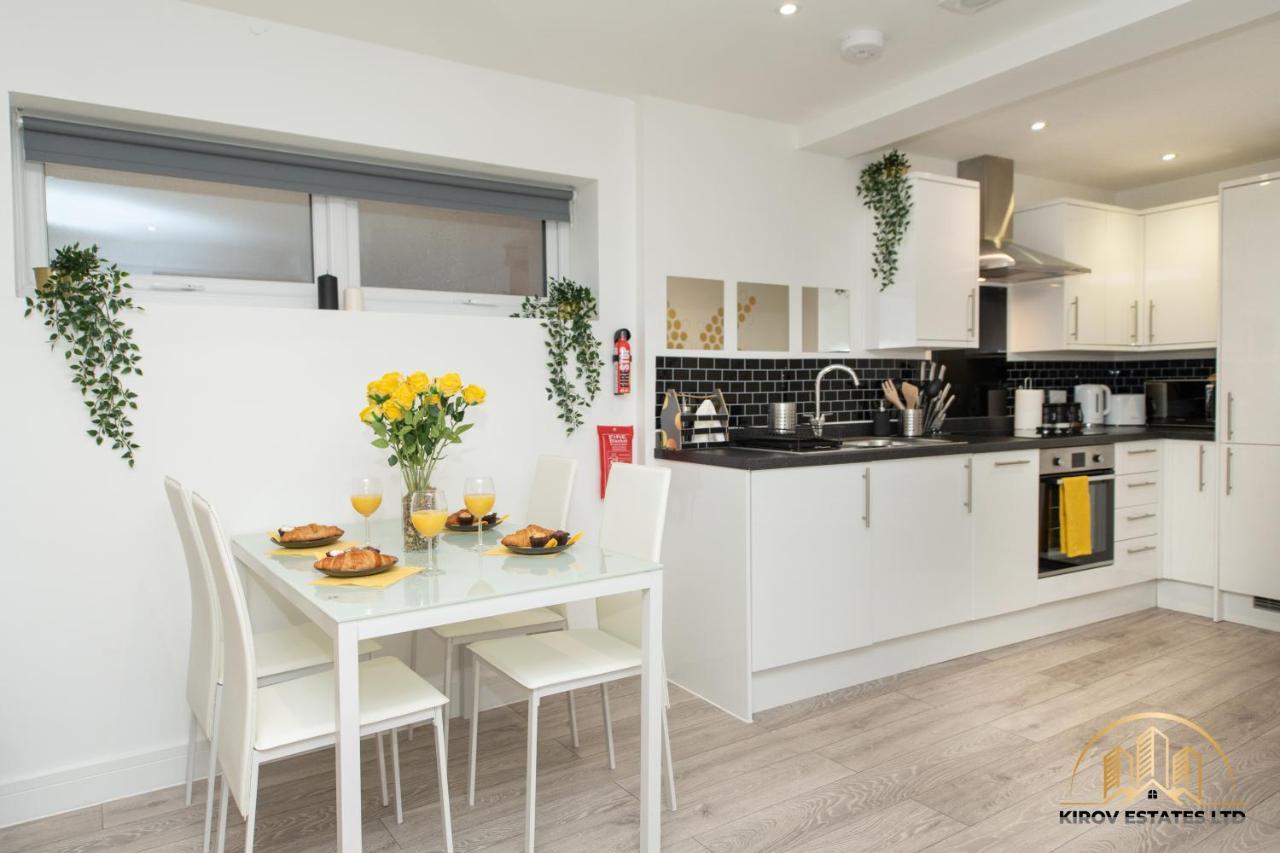 Hermes Apartment - The Messenger Of Town Southampton Exteriér fotografie
